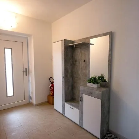 Lägenhet Le Porte Dell'agordino *
